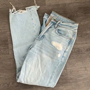 American Eagle jeans. Size 4. Highest rise 90s Boyfriend